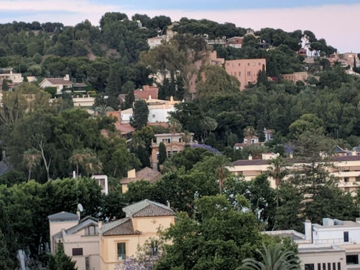 Double Room With Brekfast "Wonderful Views" Malaga Bagian luar foto